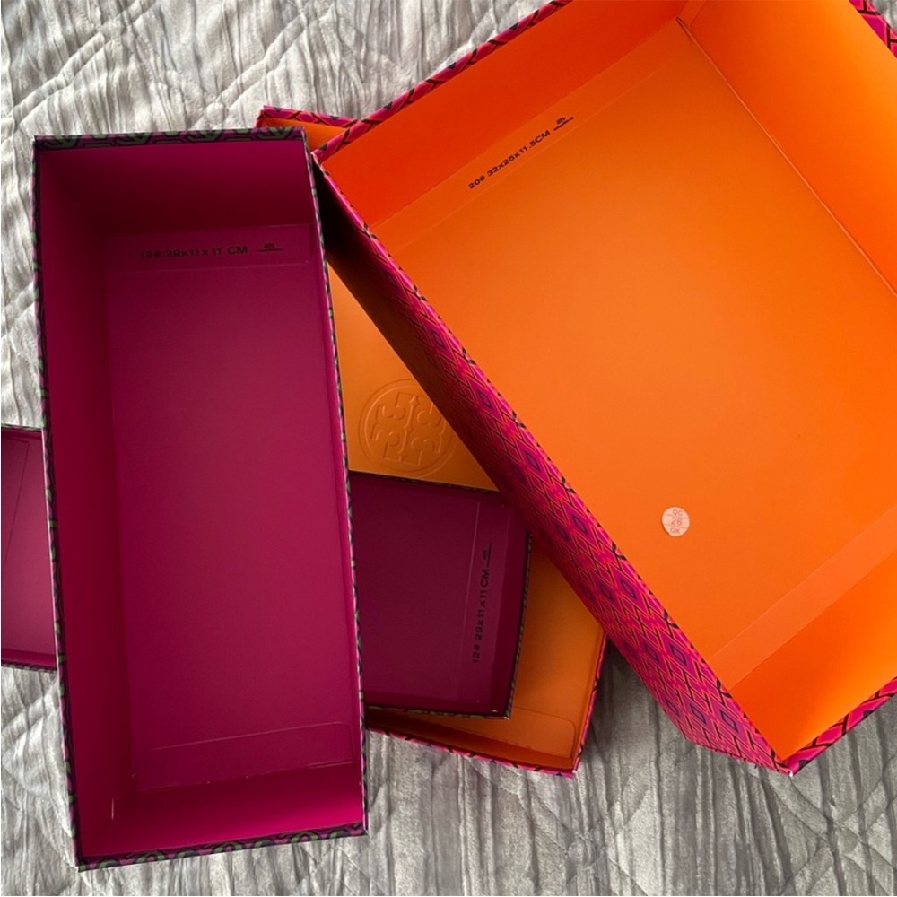 💕 (2) Tory Burch boxes - Picture 4 of 15